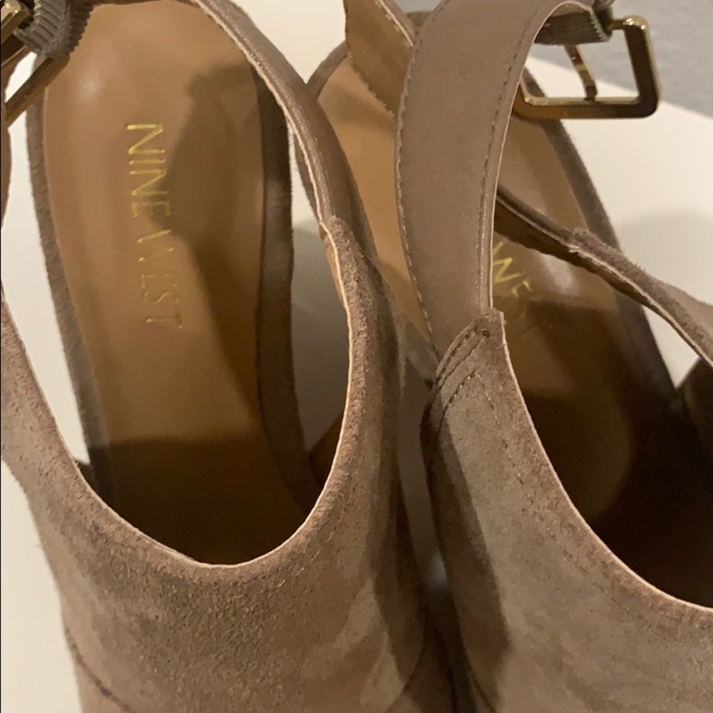 Suede wedges - Picture 7 of 7